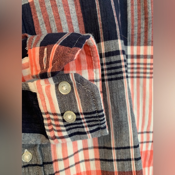 Banana republic casual shirt - Picture 3 of 3